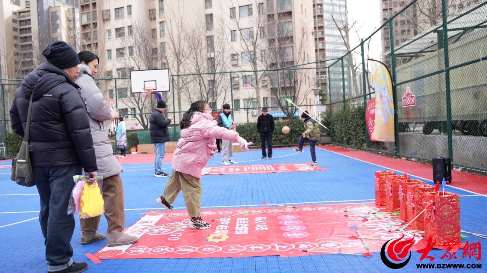 宝威体育下载网站：宝威体育官网：齐乐龙龙迎新春市北区双山街道举办市北区全民健身运动驿站新春专场活动